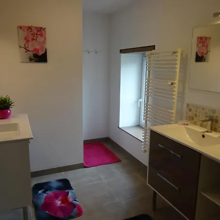 Le Cottage de Paul et Angéline Boisme Extérieur photo